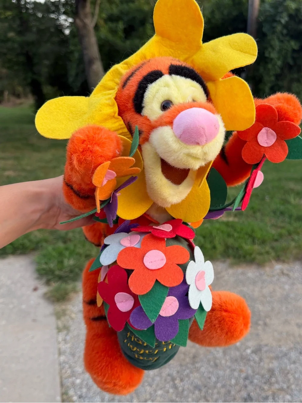Vintage Disney Plush Orange Tigger Flower Toy - possible legs